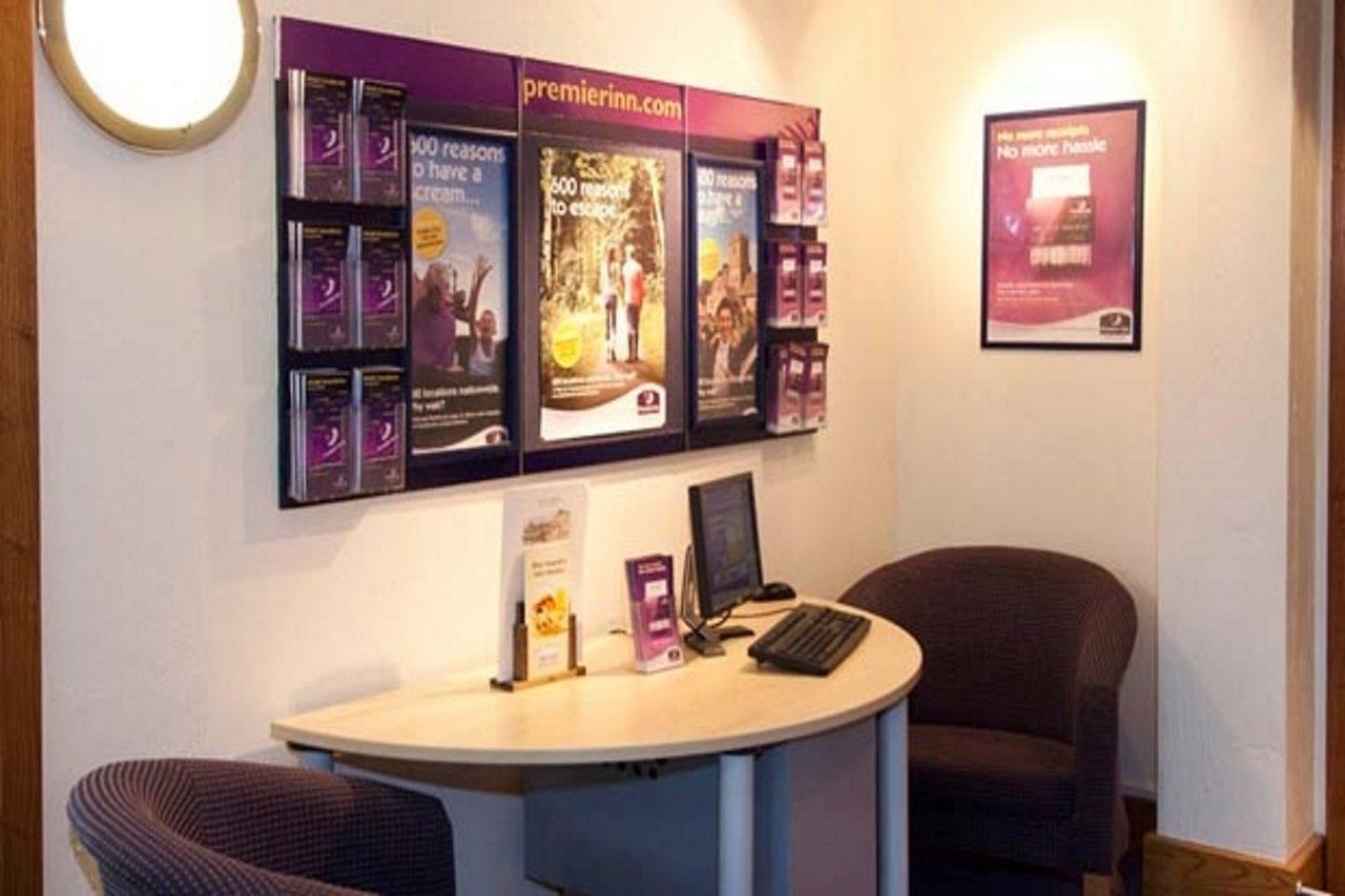 Premier Inn Manchester - Handforth Ngoại thất bức ảnh